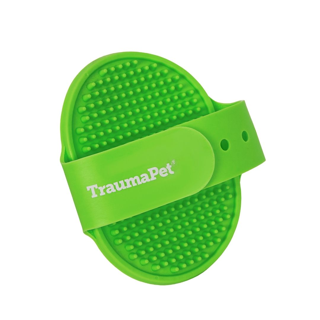 Zachte silicone massageborstel voor hond en kat. Verwijdert losse haren, stimuleert de doorbloeding en zorgt voor een ontspannen verzorgingsmoment.